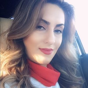 Meet your Posher, Sara